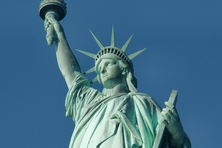 Experience the grandeur of the Statue of Liberty while cruising past iconic NYC sights. Enjoy expert insights and remarkable views making for an unforgettable voyage on the water.